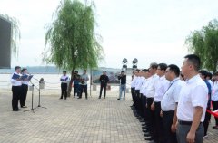 彩繪的中國(guó)（朗誦詩）