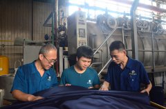 特整丙班氣流機組：三人七個機臺，班產三萬五